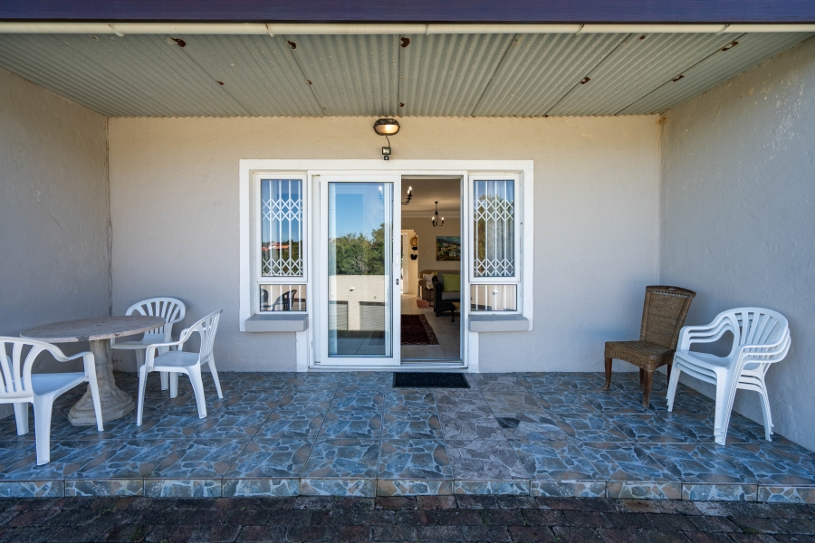 3 Bedroom Property for Sale in Seafield Eastern Cape